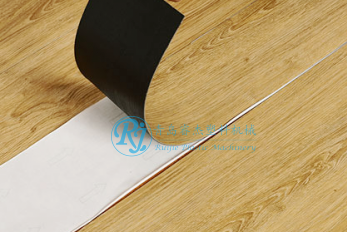 LVT地板生產(chǎn)線(xiàn)